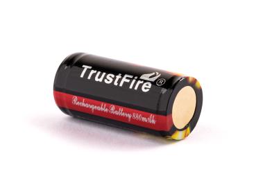 Trustfire 16340 - 880mAh 3,7V Li-Ionen-Battery PCB