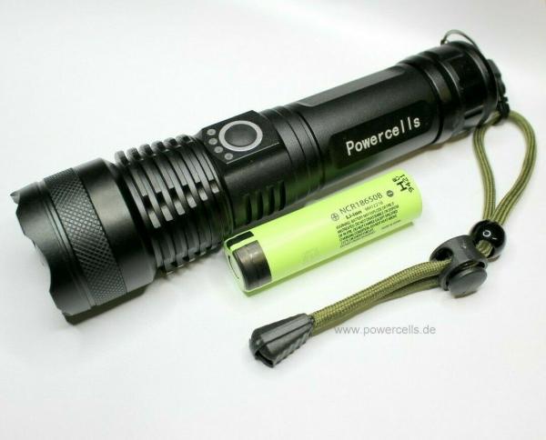 LED Flashlight 7500 Lm waterproof XHP 50.2